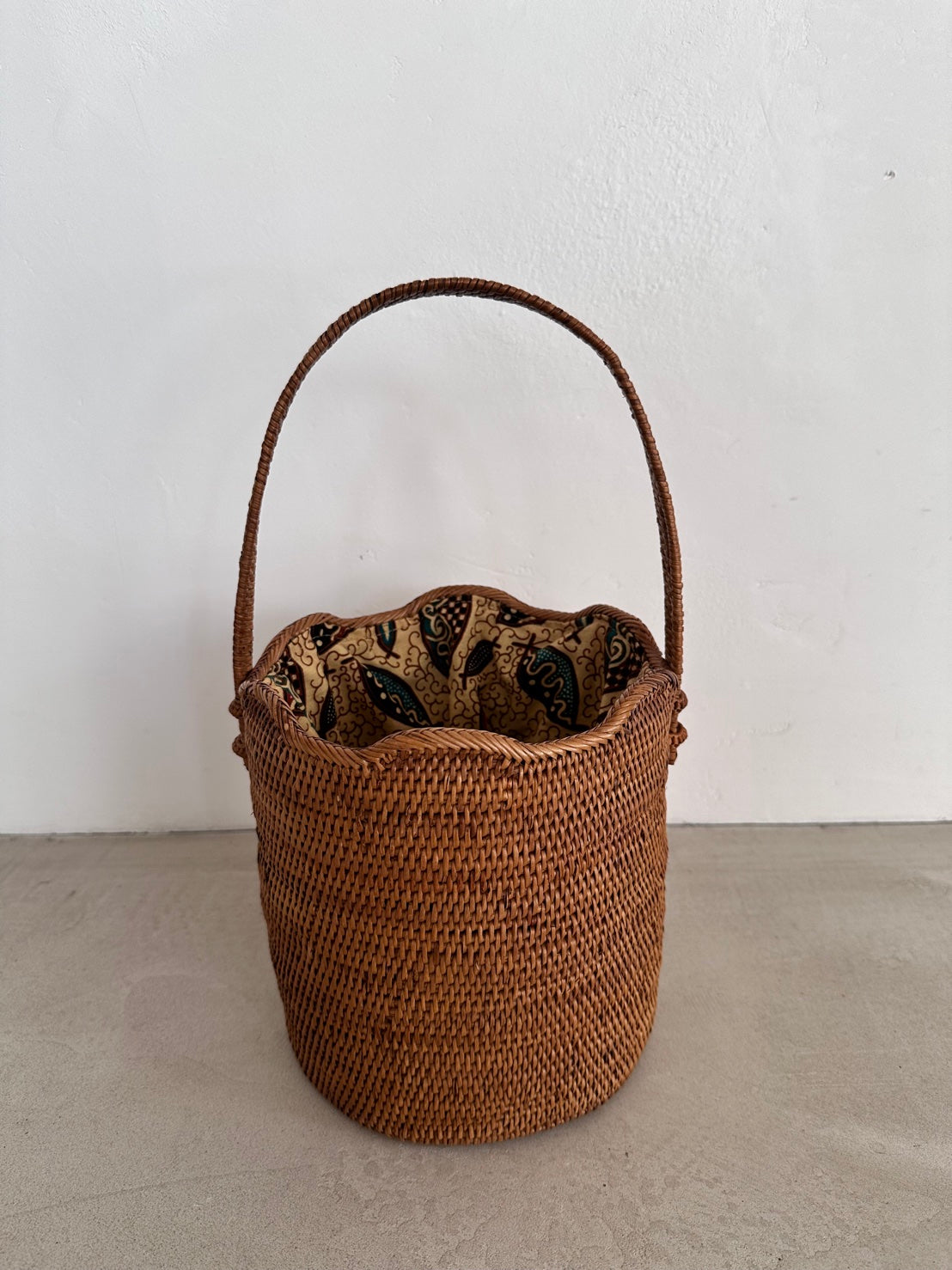 【BALI WERKSTATTE】Wavy Ate Bucket