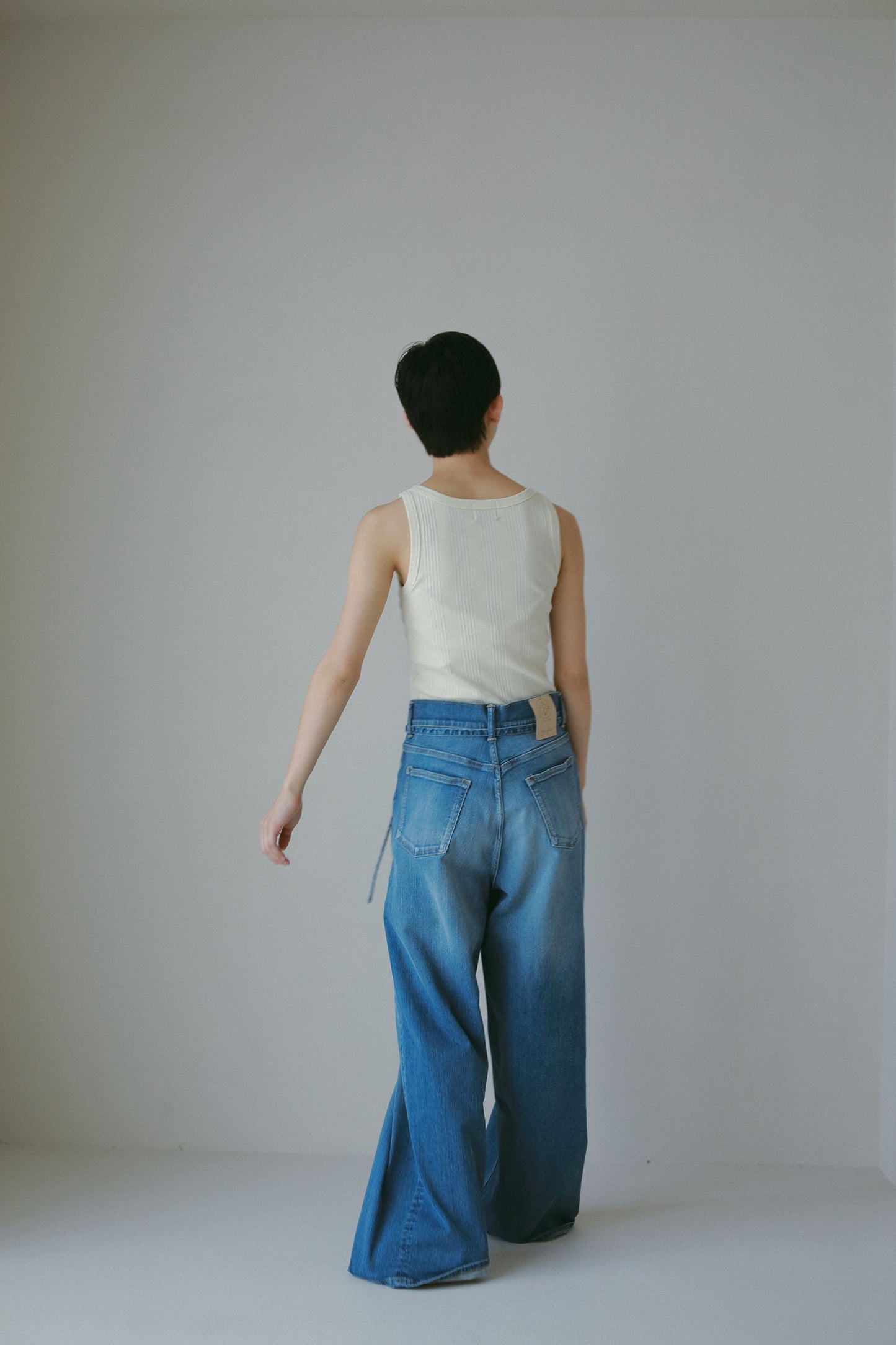 【SURT×CASA FLINE】カップ付ヘンリーネックトップス