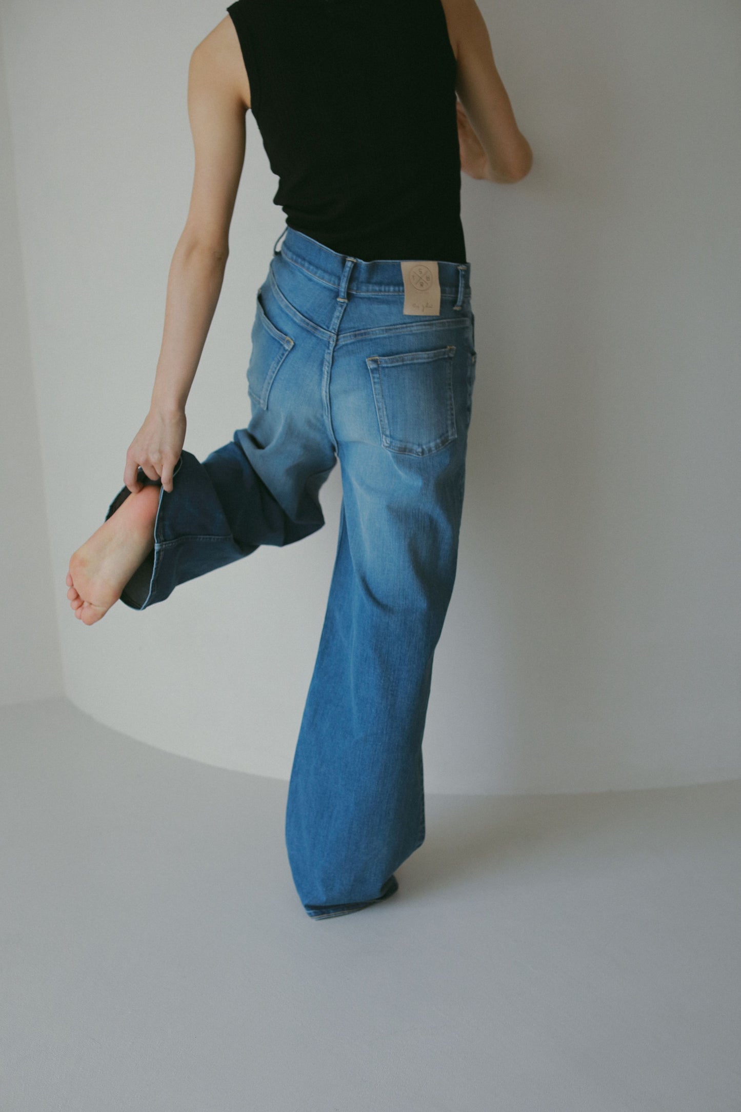 【SURT×CASA FLINE】カップ付ヘンリーネックトップス