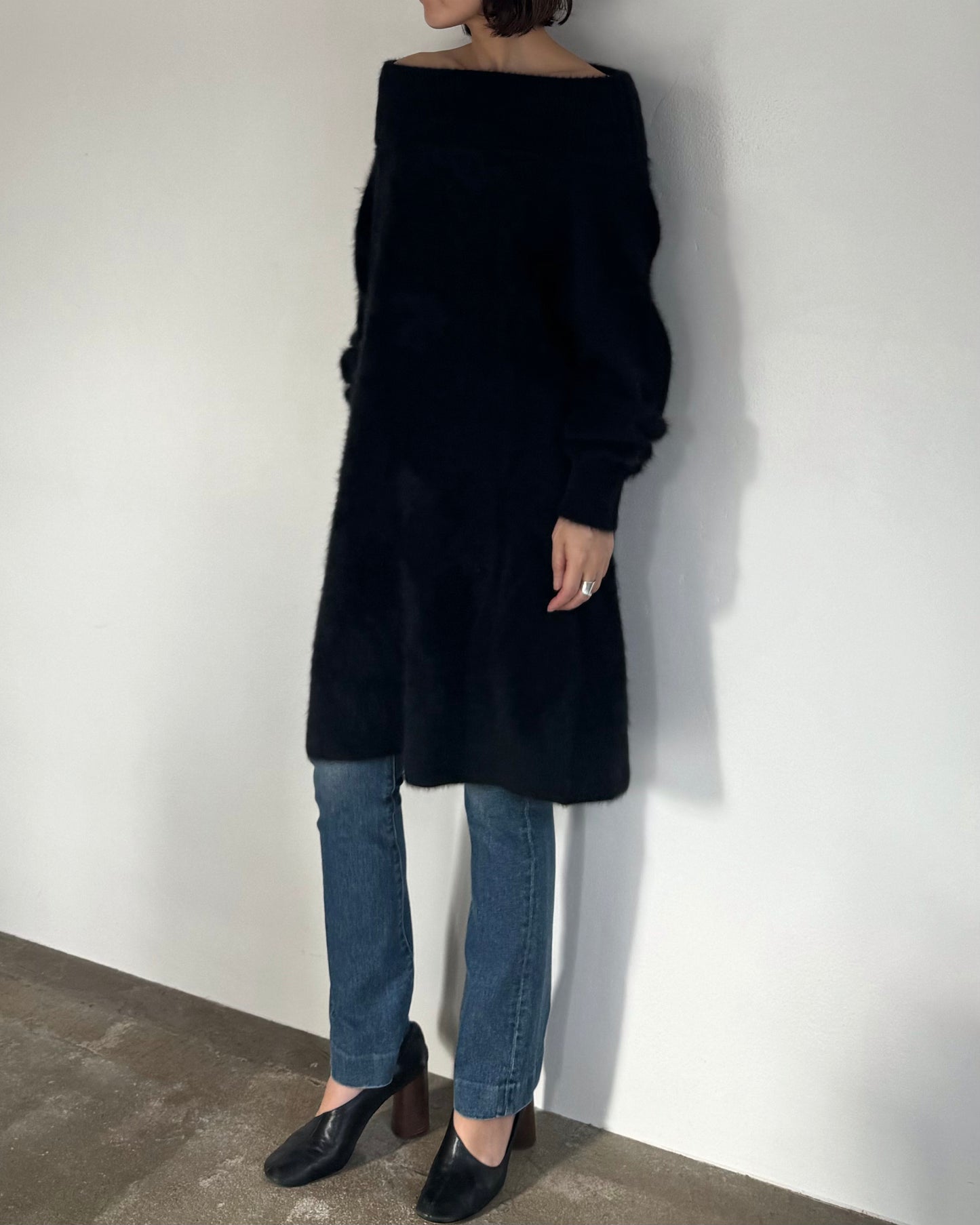 オフショルダーフォックスニットドレス