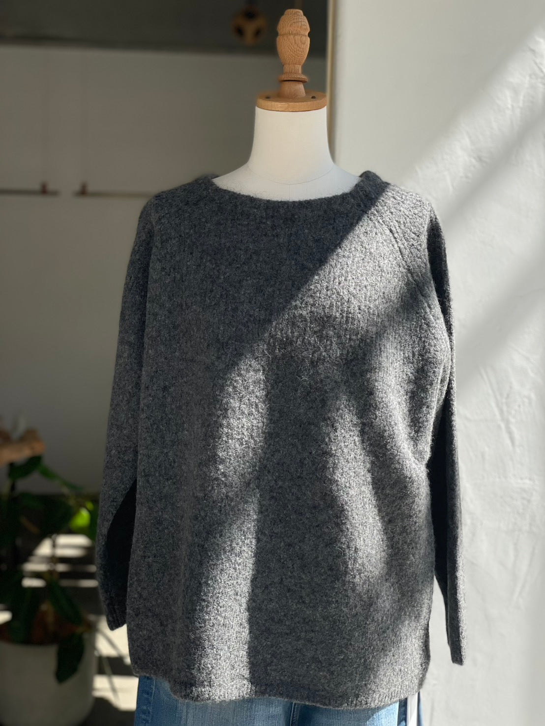 ラグランモヘアニットトップス