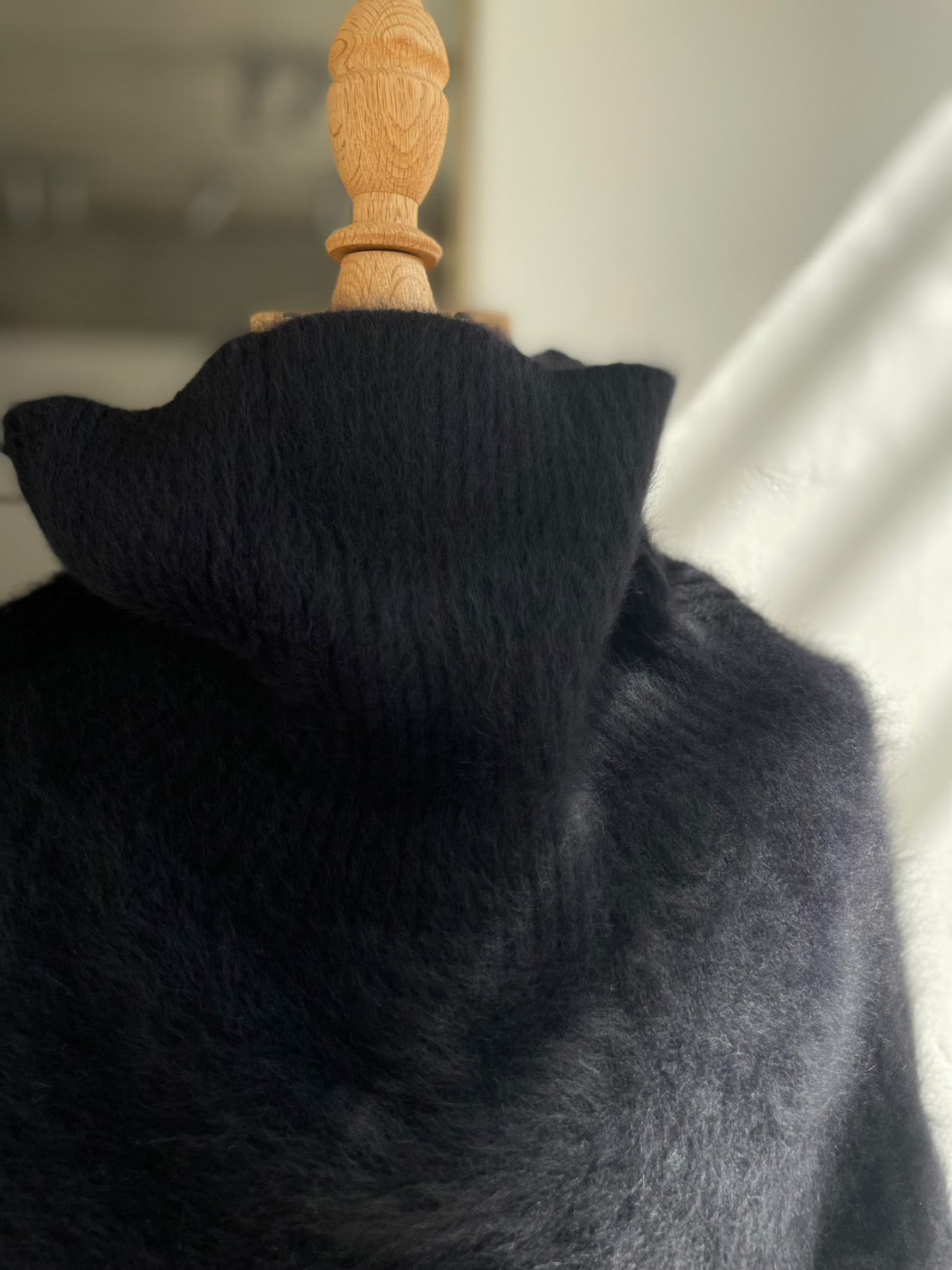 オフショルダーフォックスニットドレス