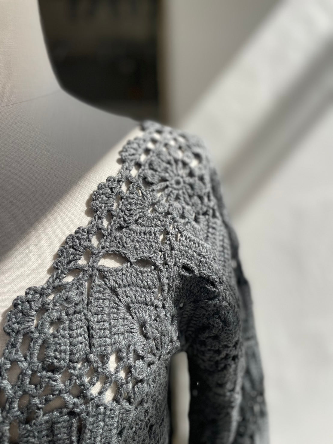 【OPEN SESAME CLUB】 Cashmere blend fleur lace cardigan