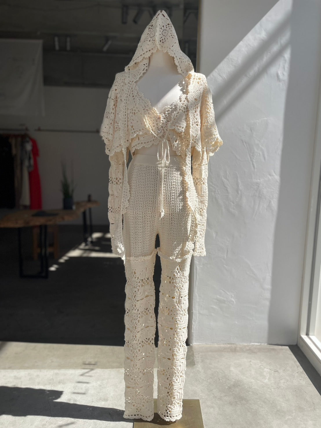 【OPEN SESAME CLUB】Cashmere blend fleur lace bonnet