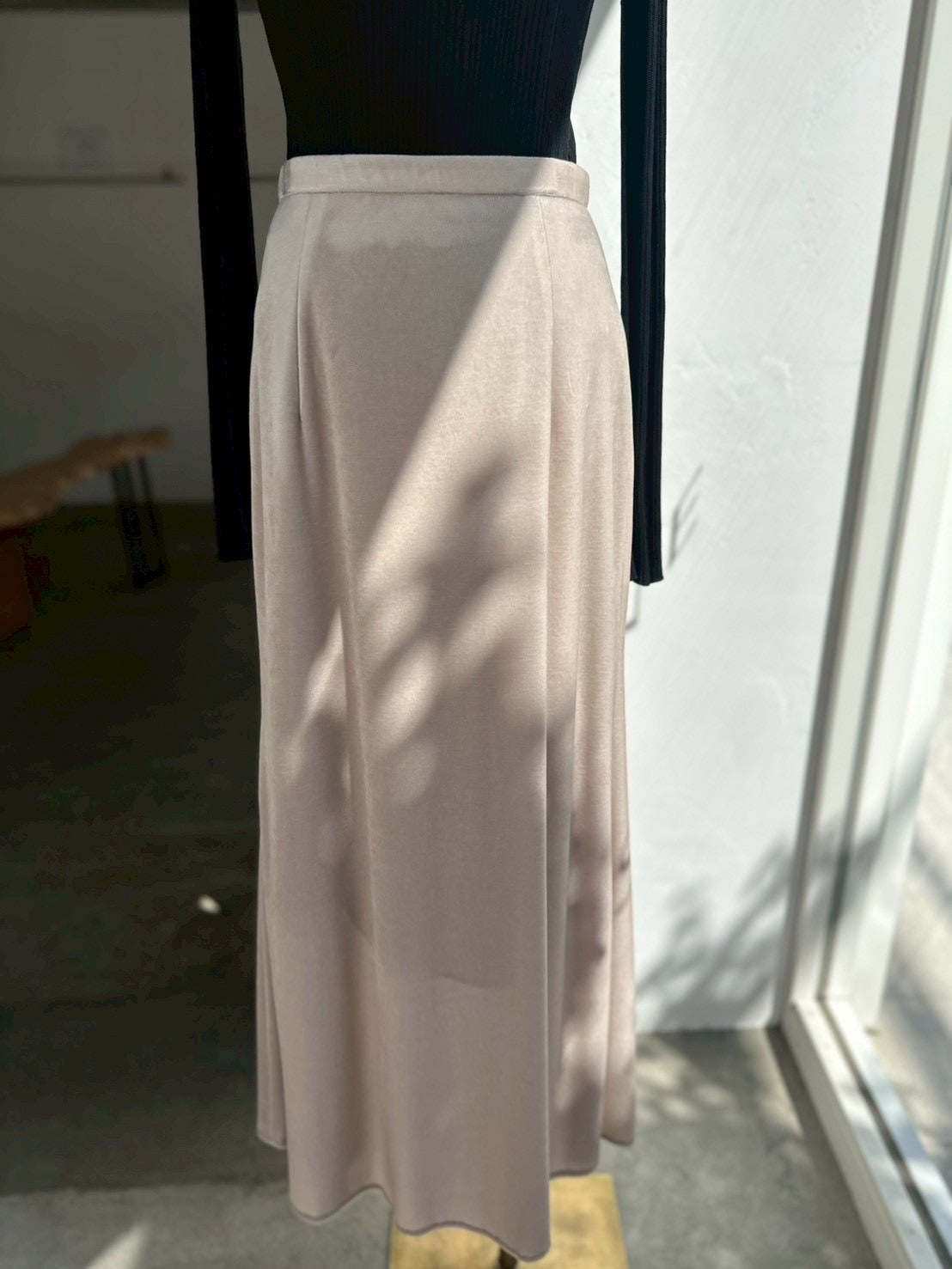 マキシ丈Iラインスカート