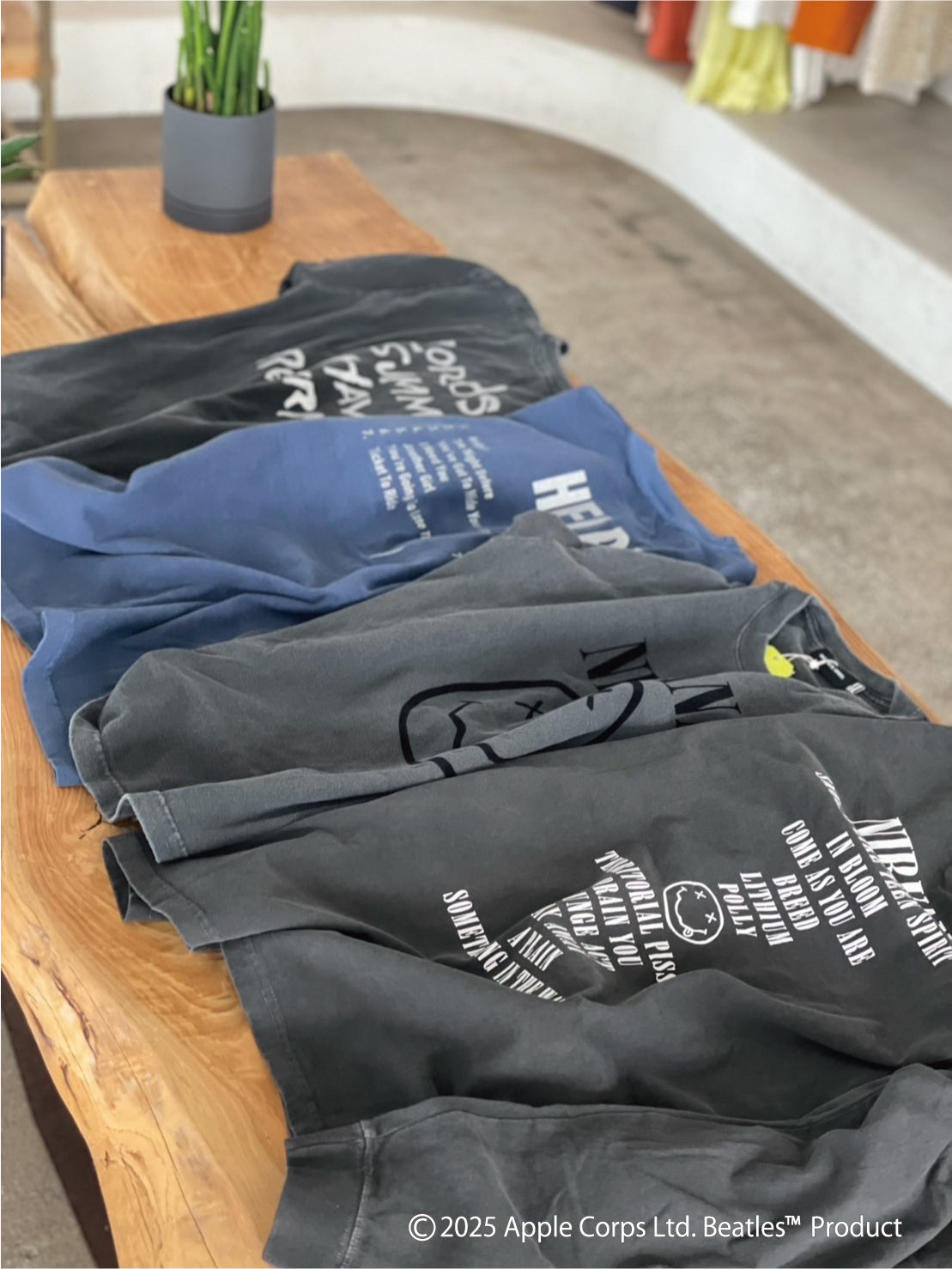【THE BEATLES】HELP! Tシャツ