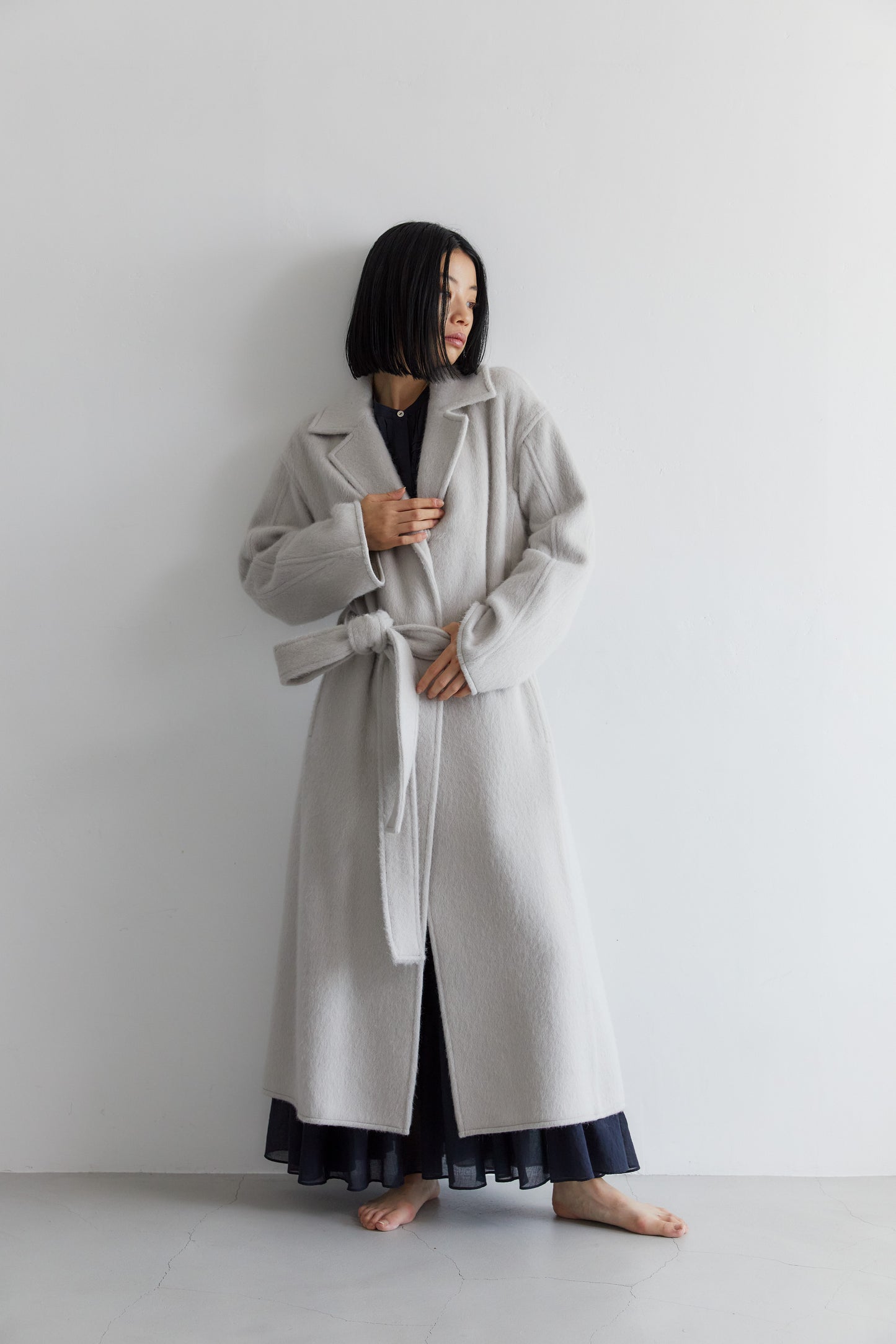 ワイドラペルロングコート