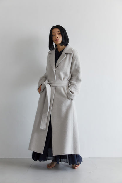 ワイドラペルロングコート