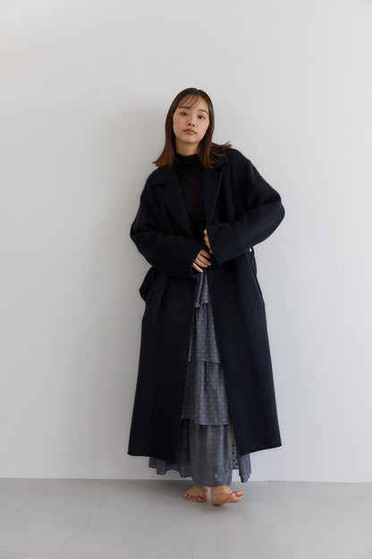 ワイドラペルロングコート