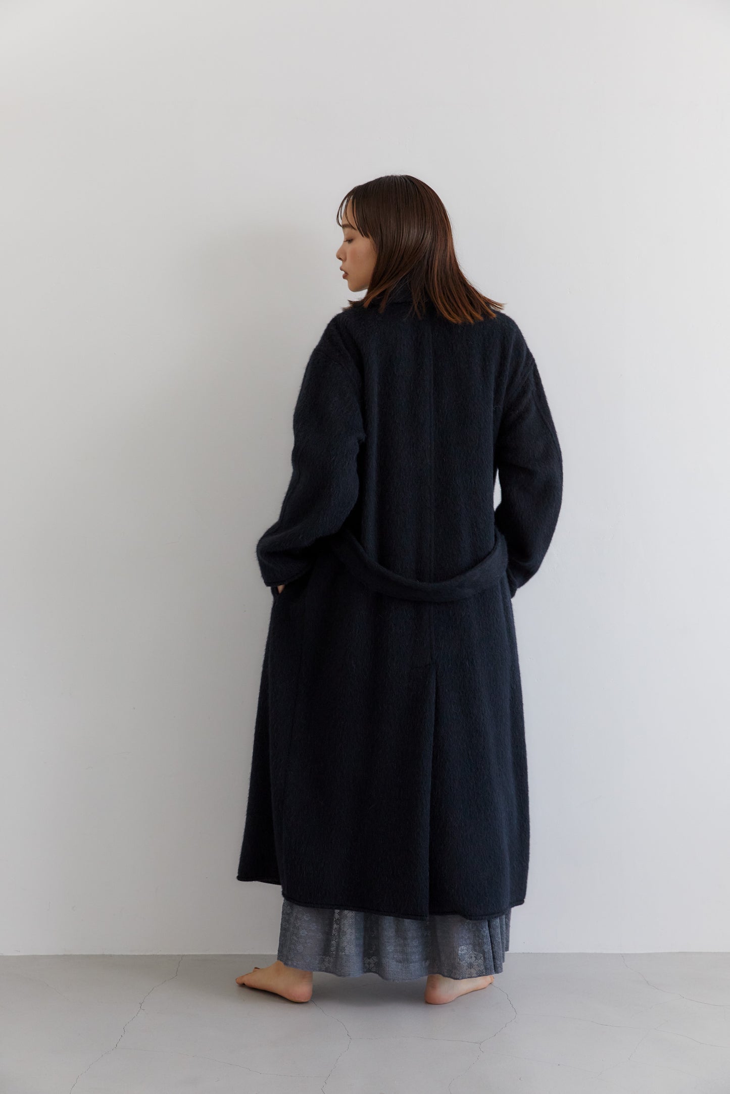ワイドラペルロングコート