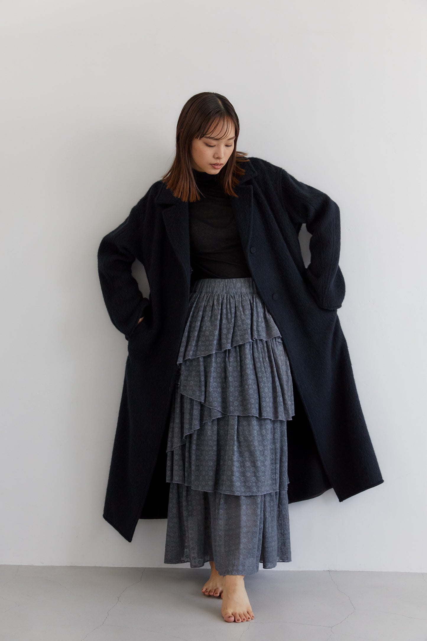 ワイドラペルロングコート