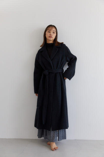 ワイドラペルロングコート