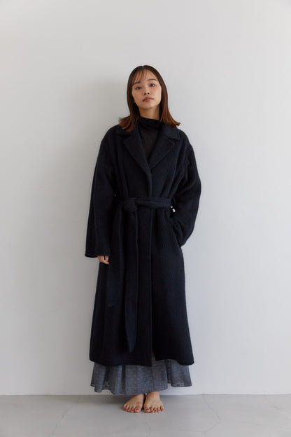 ワイドラペルロングコート