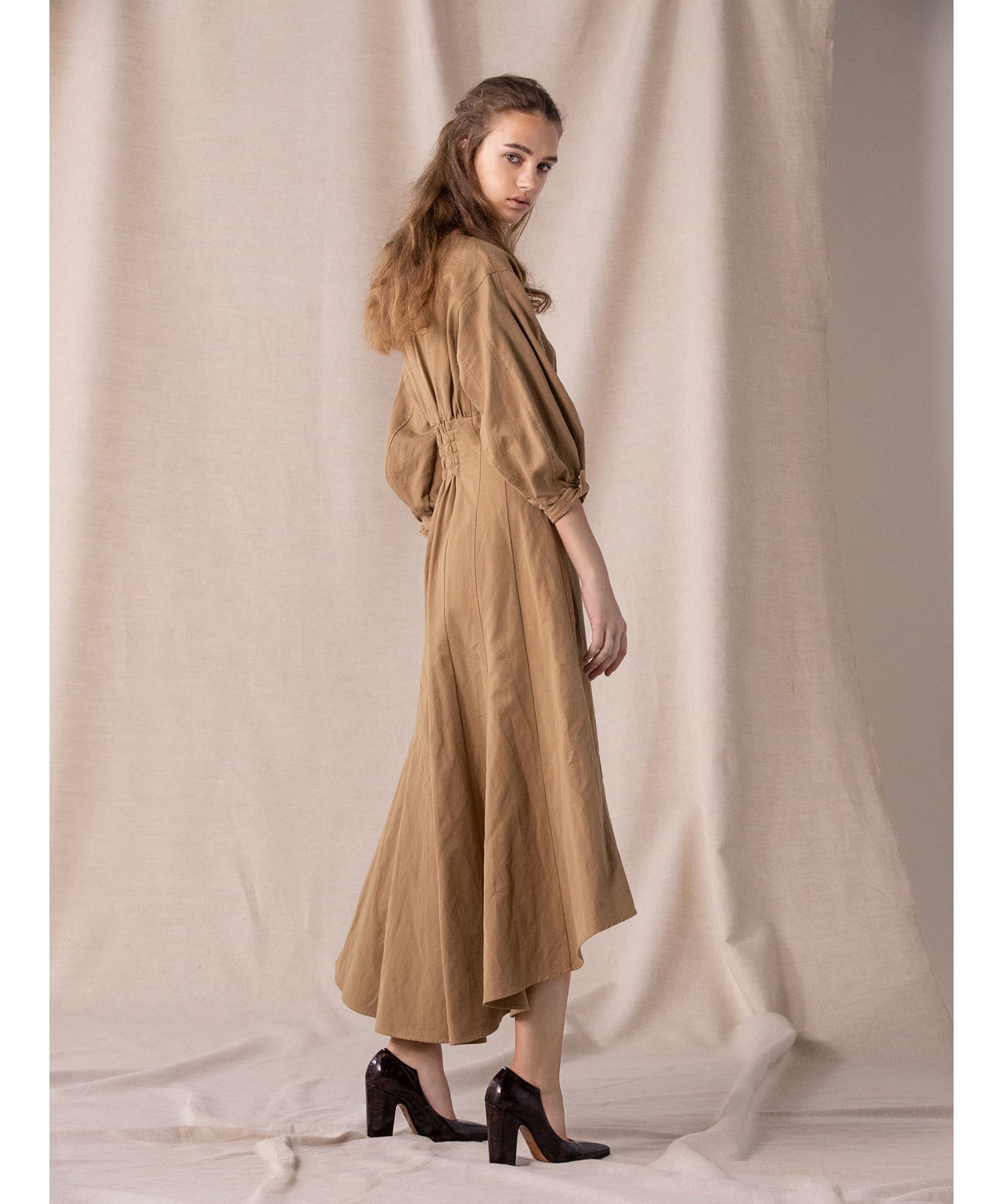 ボリューム袖ワンピース