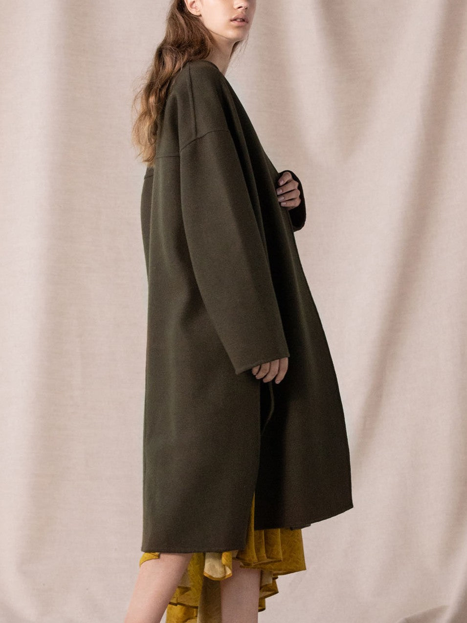 ウールガウンコート