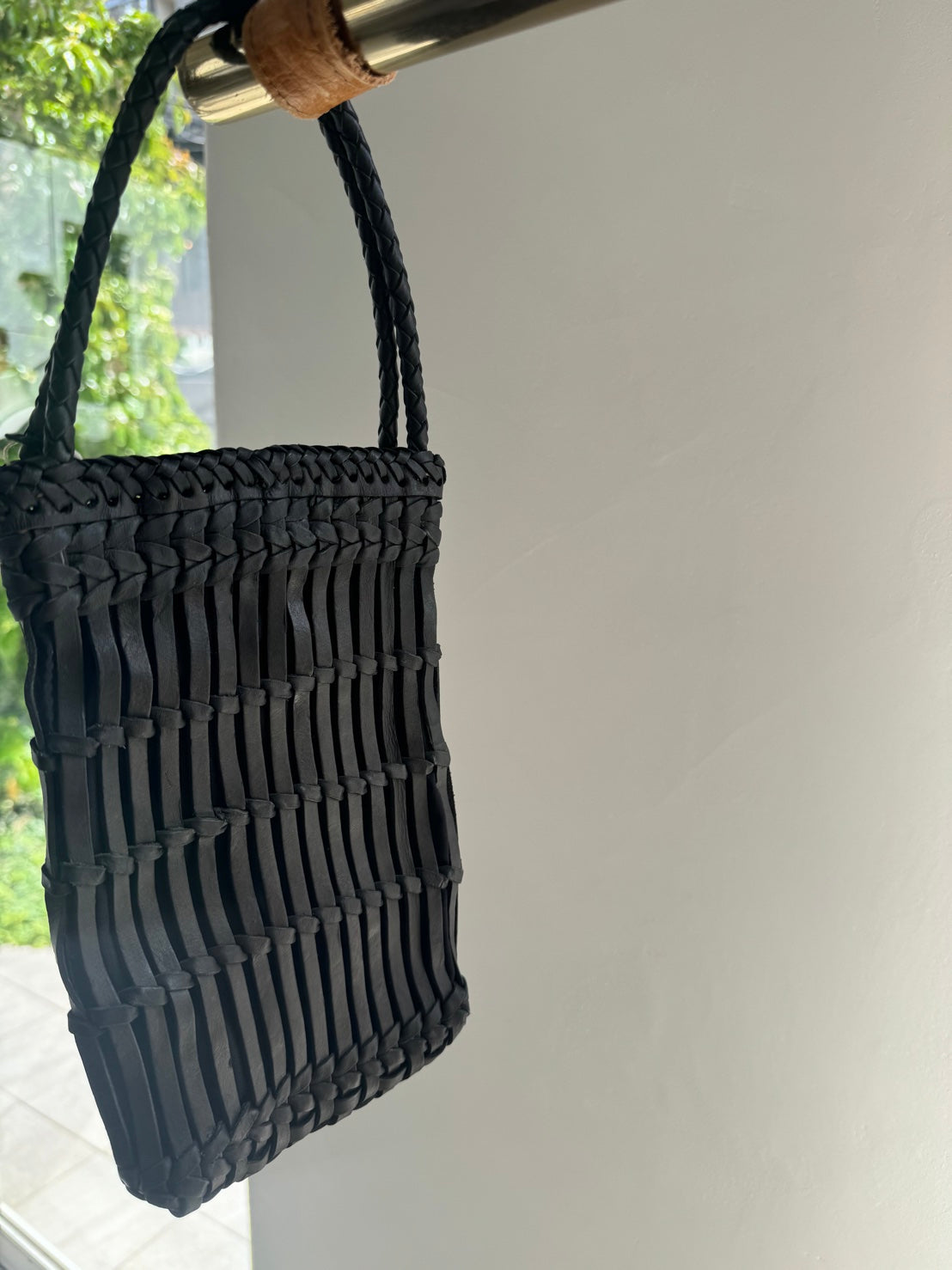 【BALI WERKSTATTE】Grid Phone Bag (Short Handle)