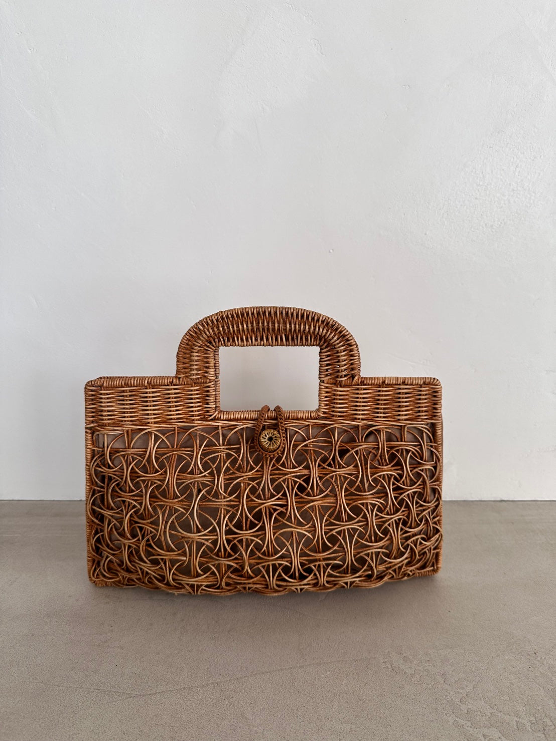 【BALI WERKSTATTE】Interwoven Basket Clutch