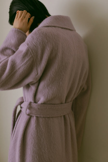 ワイドラペルロングコート