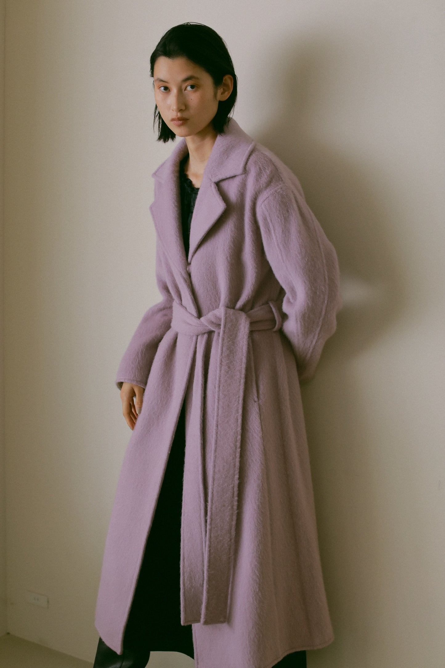 ワイドラペルロングコート