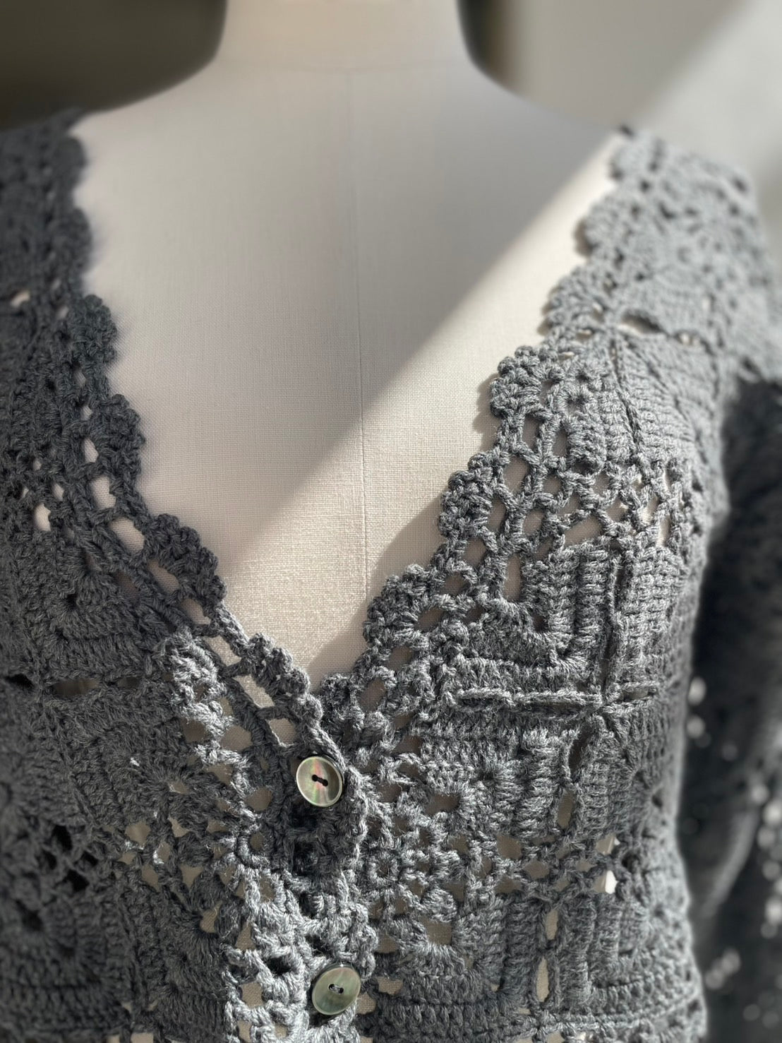 【OPEN SESAME CLUB】 Cashmere blend fleur lace cardigan