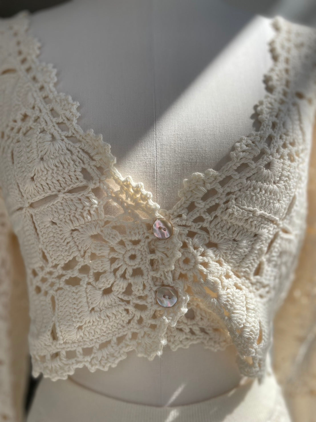【OPEN SESAME CLUB】 Cashmere blend fleur lace cardigan