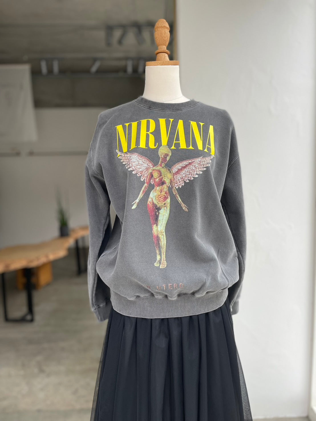 【NIRVANA】IN UTERO sweatshirt